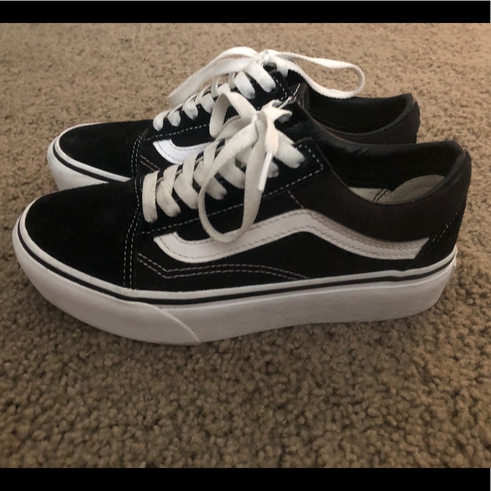 Barely worn Old Skool Platform Vans
